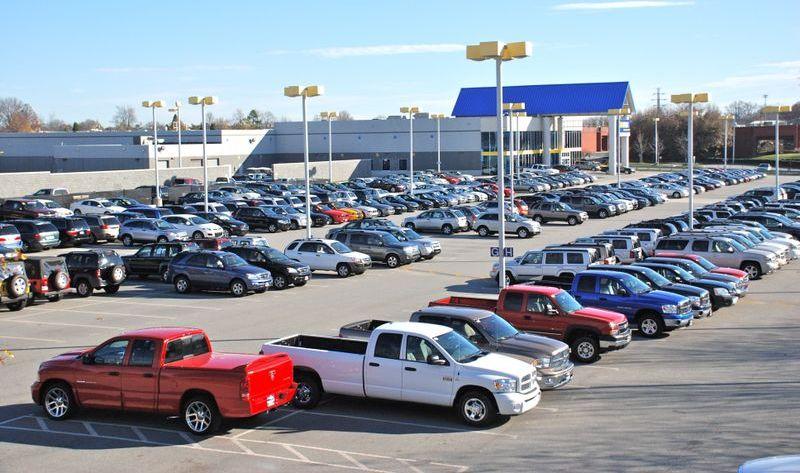 Ventas de autos usados disminuyeron casi 4% en el primer semestre de 2017