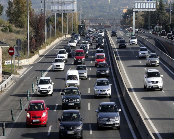 Fabricantes denuncian proyecto de ley que limitará el uso de autos 