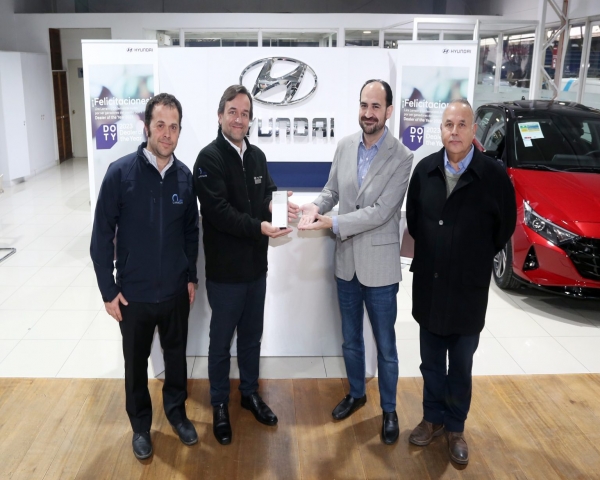 Hyundai Motor Company reconoce a dos chilenos dentro de los 100 mejores concesionarios a nivel mundial