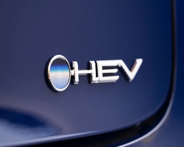 Ni eléctrico ni híbrido enchufable: estos son los coches que menos se deprecian tres años después de su compra